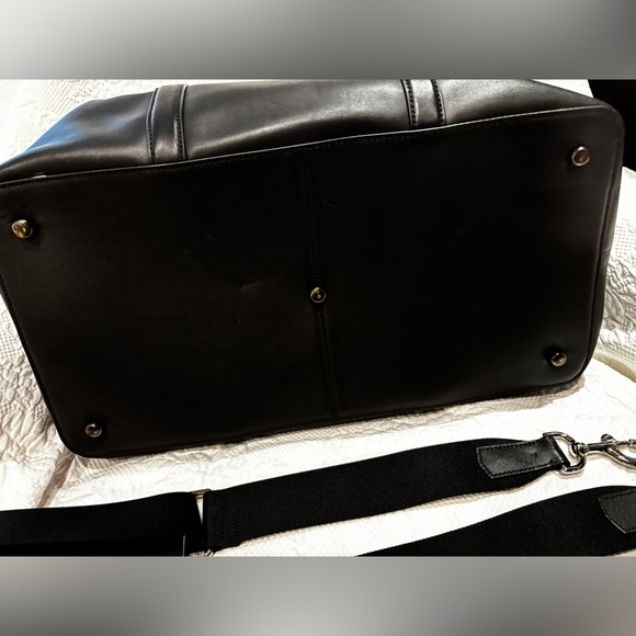 Coach Duffle Bag - Picture 4 of 8